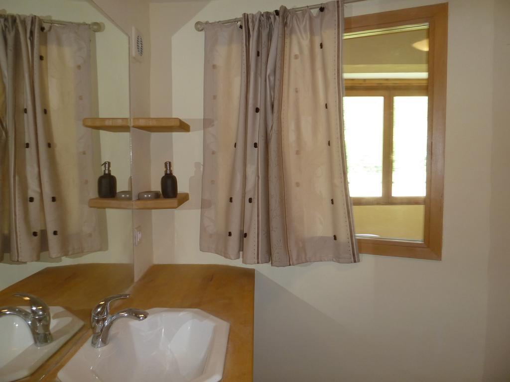 Alcove Du Velay Bed & Breakfast Rochelimagne Exterior foto