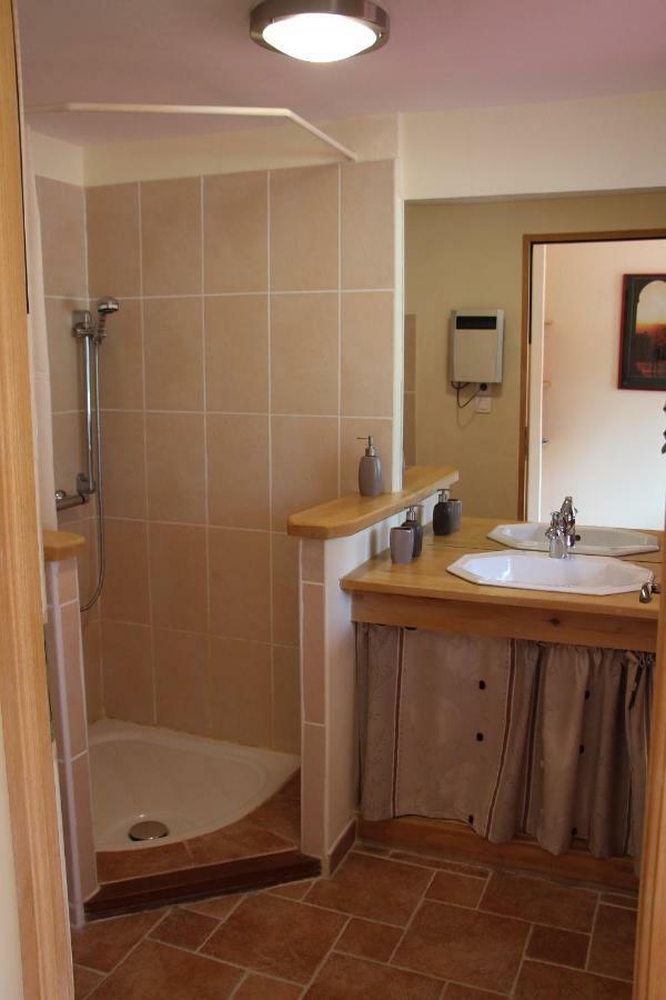 Alcove Du Velay Bed & Breakfast Rochelimagne Exterior foto