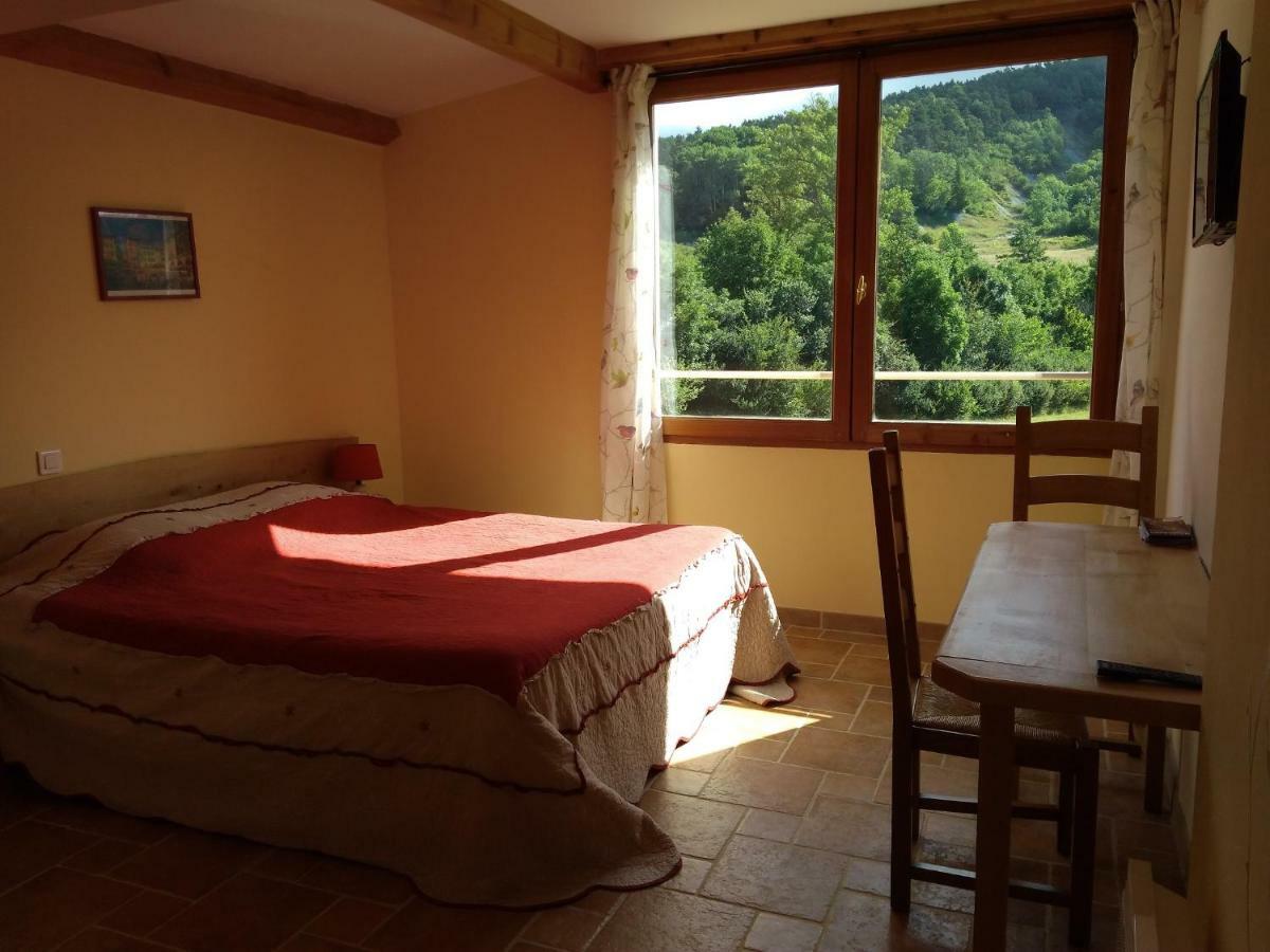 Alcove Du Velay Bed & Breakfast Rochelimagne Exterior foto